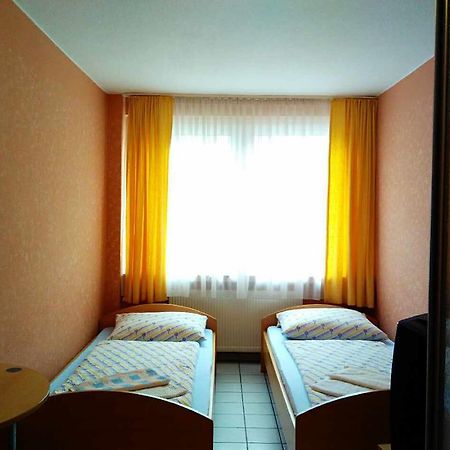 Hotel Yans Oberhausen  Chambre photo